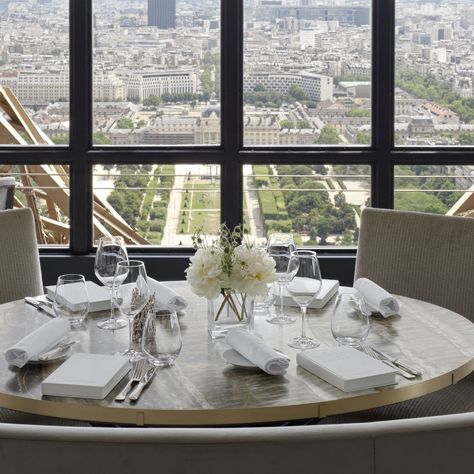 Le Jules Verne